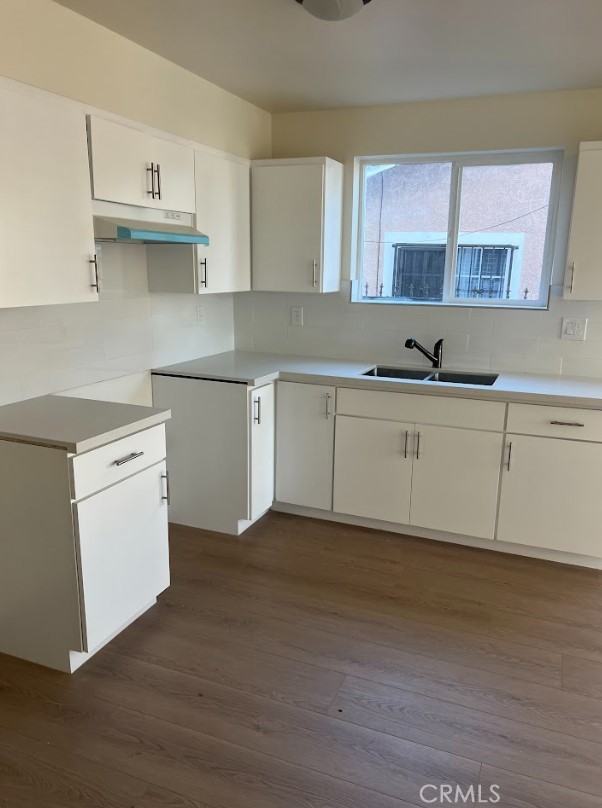 Detail Gallery Image 7 of 33 For 409 1/2 E 99th St, Los Angeles,  CA 90003 - 4 Beds | 3 Baths