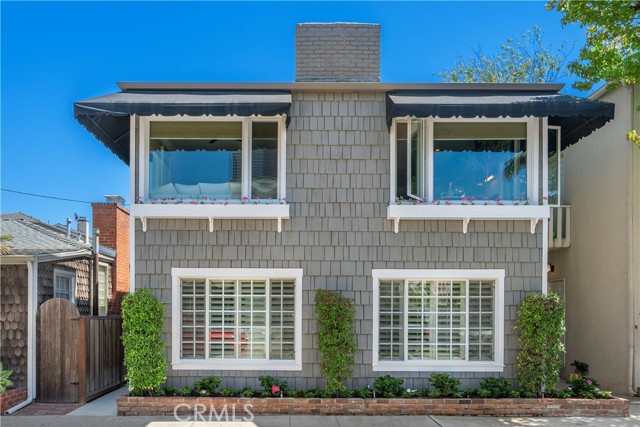 44 59th Place, Long Beach CA: https://media.crmls.org/medias/22300eec-61e8-4047-ac43-d7714c066a92.jpg