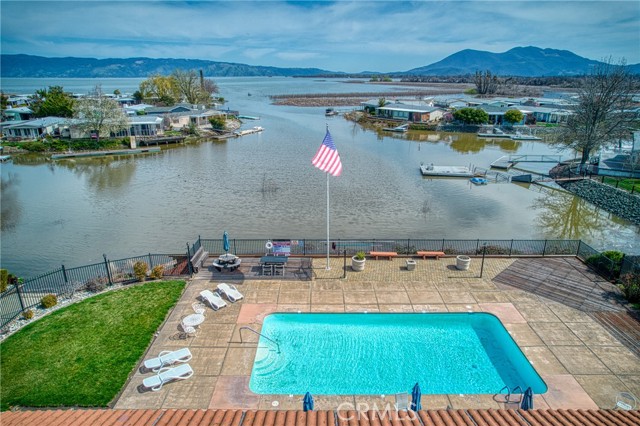 1800 S Main Street, Lakeport CA: https://media.crmls.org/medias/22302edb-a2f1-427d-9269-df0c6c5afb0b.jpg