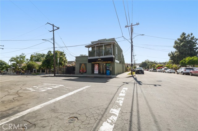 601 S Record Avenue, Los Angeles CA: https://media.crmls.org/medias/22306245-5fd5-49be-a9b6-26b45d76b1cc.jpg