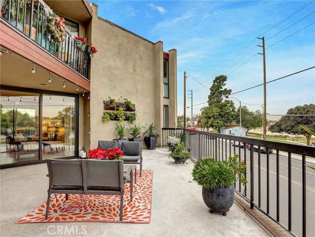 Detail Gallery Image 27 of 49 For 5190 E Colorado St #204,  Long Beach,  CA 90814 - 1 Beds | 1 Baths