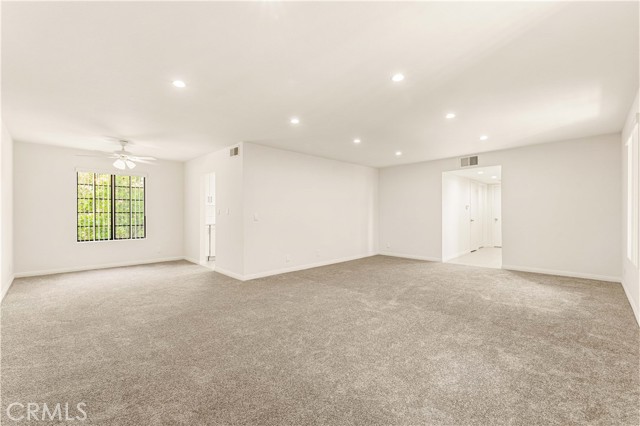 Detail Gallery Image 7 of 24 For 260 S 6th St #G,  Burbank,  CA 91501 - 2 Beds | 2 Baths