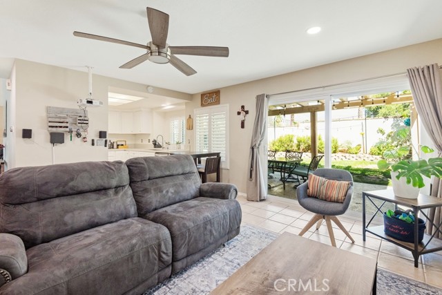 Detail Gallery Image 8 of 29 For 212 Eastpark Ln, Redlands,  CA 92374 - 3 Beds | 2/1 Baths