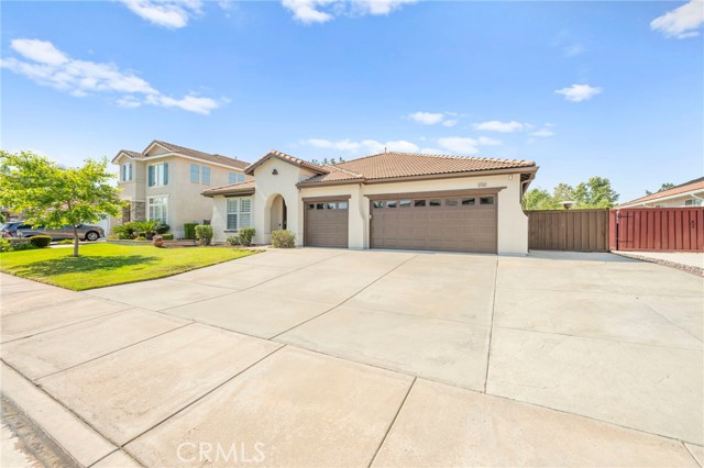 32392 Giverny Court, Winchester CA: https://media.crmls.org/medias/2231d2a0-9817-4d2e-8270-18bc38009dc1.jpg