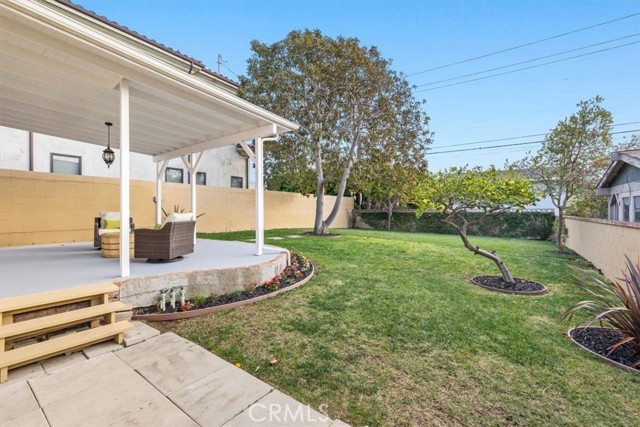 916 Knob Hill Avenue, Redondo Beach, California 90277, 4 Bedrooms Bedrooms, ,2 BathroomsBathrooms,Residential,Sold,Knob Hill,SB22245822