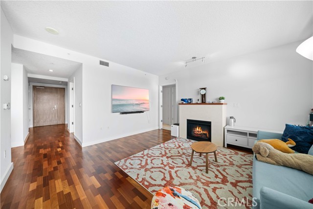 3131 Michelson Drive, Irvine CA: https://media.crmls.org/medias/223404b0-2595-4233-a61a-7a05a68eb004.jpg