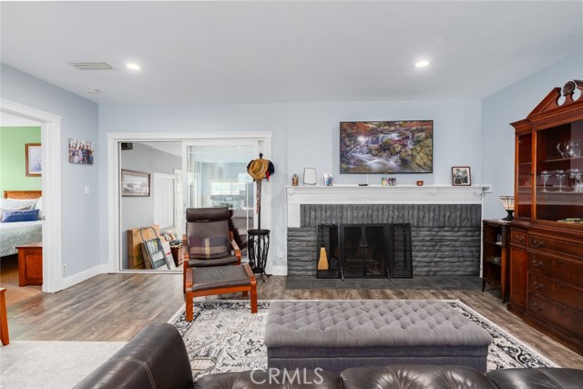 1501 W Baker Avenue, Fullerton CA: https://media.crmls.org/medias/22344fdb-74b2-4a8c-b53c-75276f0a188f.jpg