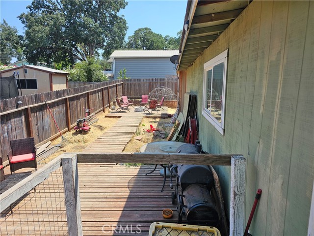 Detail Gallery Image 2 of 13 For 16115 33rd Ave, Clearlake,  CA 95422 - 2 Beds | 2 Baths