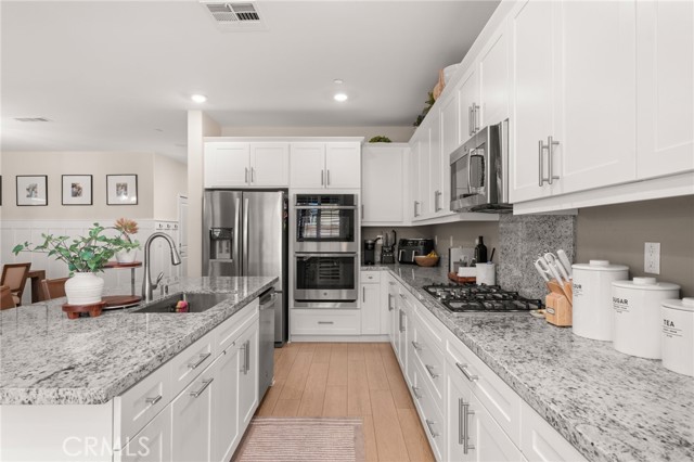 Detail Gallery Image 6 of 47 For 3503 S Tanager Dr, Ontario,  CA 91761 - 5 Beds | 4 Baths