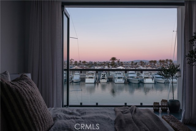 2250 Newport Boulevard # 301, Newport Beach, California 92663, 3 Bedrooms Bedrooms, ,3 BathroomsBathrooms,Residential Lease,For Rent,2250 Newport Boulevard # 301,CRNP23098497