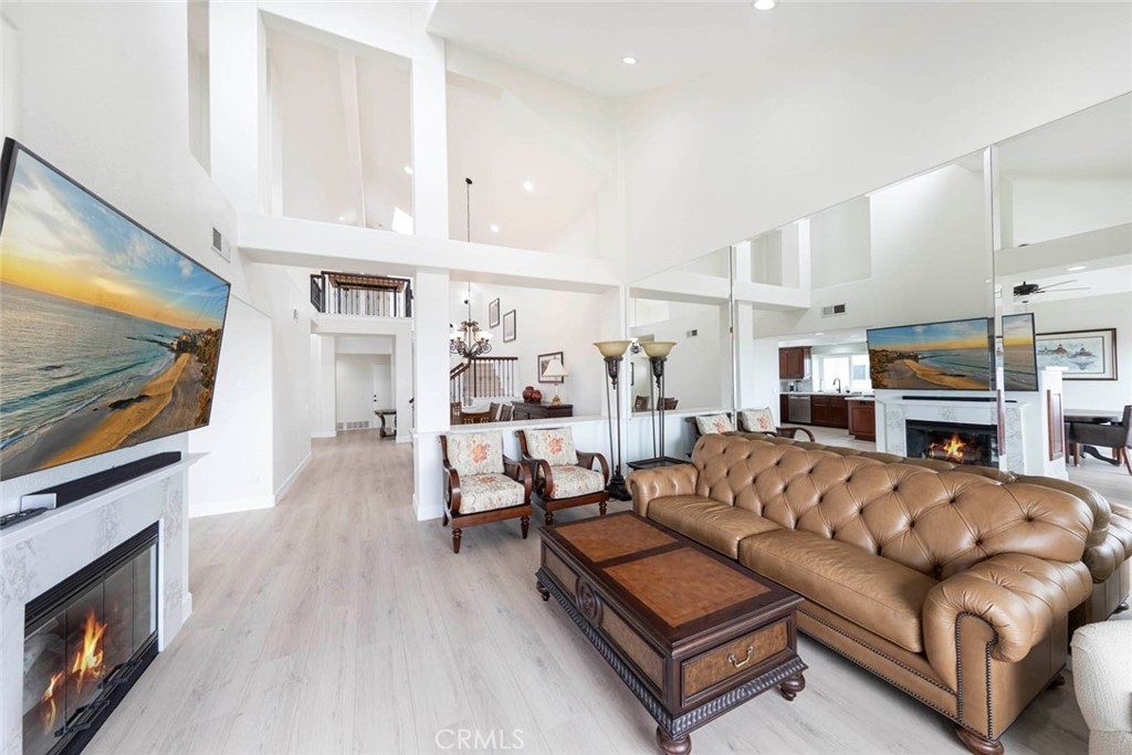 MLS #OC25226847 image #15