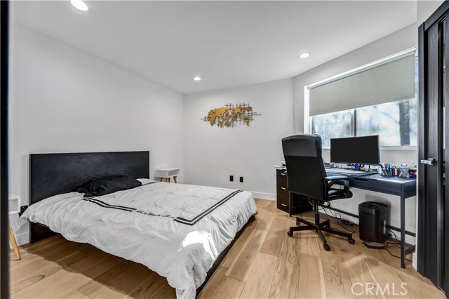 Detail Gallery Image 15 of 29 For 6672 Lakeridge Rd, Los Angeles,  CA 90068 - 3 Beds | 3 Baths