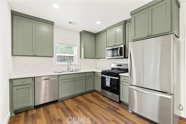 770 E 20th Street, Chico CA: https://media.crmls.org/medias/22375142-9f39-4581-a3eb-c350c72c4cb1.jpg