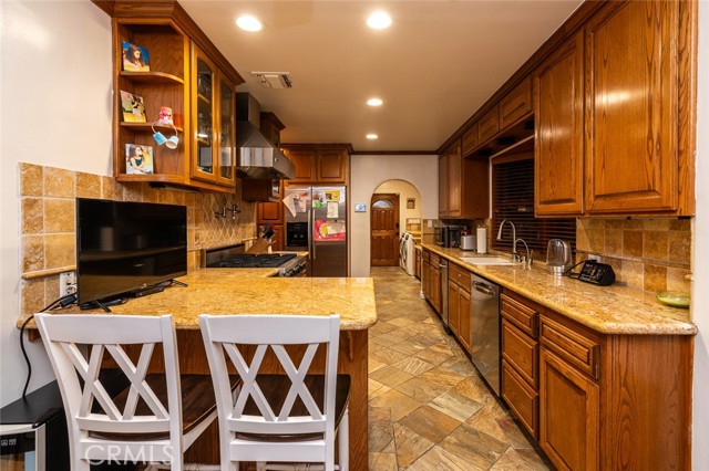 Detail Gallery Image 18 of 47 For 1731 W Kenneth Rd, Glendale,  CA 91201 - 3 Beds | 2 Baths