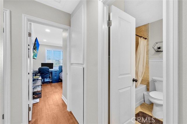 Detail Gallery Image 20 of 25 For 322 Ogle St #B,  Costa Mesa,  CA 92627 - 3 Beds | 1/1 Baths