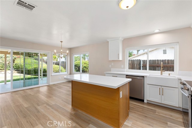 Detail Gallery Image 8 of 27 For 1692 Taylor Ave, Corona,  CA 92882 - 4 Beds | 2 Baths