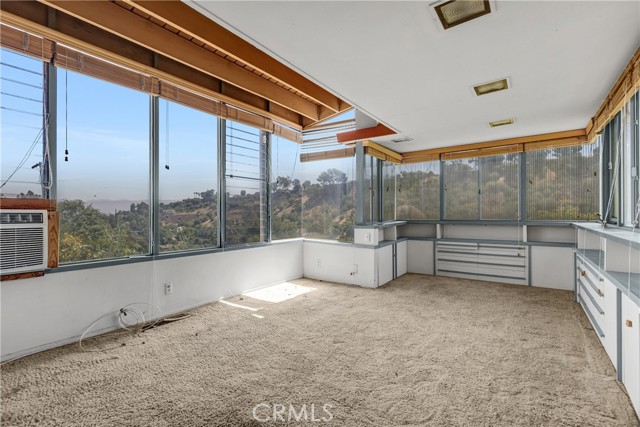 3868 Scadlock Lane, Sherman Oaks CA: https://media.crmls.org/medias/2239aff6-da89-468e-ae17-508ccd014505.jpg