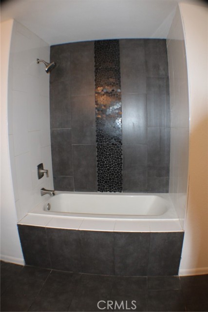 Detail Gallery Image 15 of 21 For 1915 E 120th St, Los Angeles,  CA 90059 - 4 Beds | 3 Baths