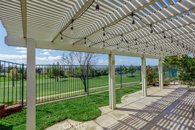 33183 Eagle Point Drive, Yucaipa CA: https://media.crmls.org/medias/223b02a7-61cf-417c-9d2a-be416a8ee0b5.jpg