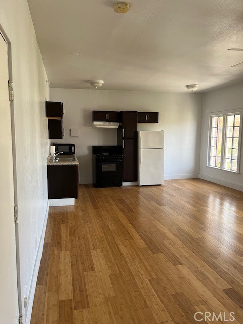 Detail Gallery Image 3 of 11 For 228 S Kenwood St #306,  Glendale,  CA 91205 - 1 Beds | 1 Baths
