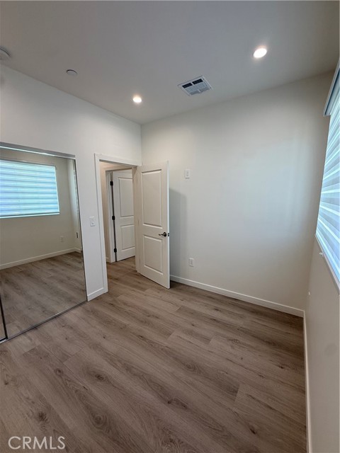 6549 Satsuma Avenue photo 9