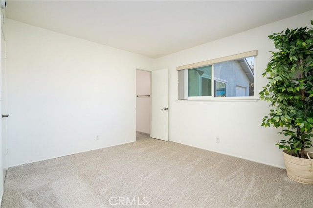 Detail Gallery Image 21 of 43 For 20642 Goshawk Ln, Huntington Beach,  CA 92646 - 5 Beds | 3 Baths