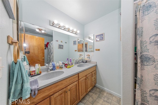 35095 Rough Rider Way, Raymond CA: https://media.crmls.org/medias/223c7882-bb27-446f-adc4-0b6f21a06457.jpg