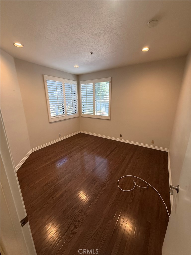 MLS #OC25246109 image #7