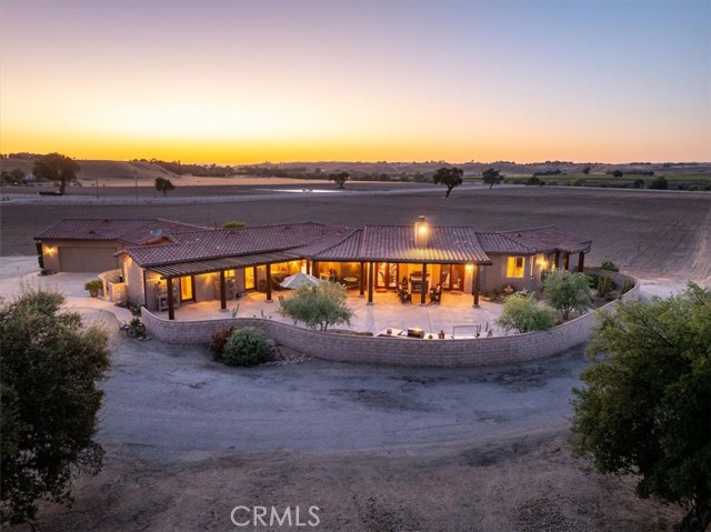 5085 Martingale Circle, San Miguel CA: https://media.crmls.org/medias/223ccca0-fc79-44f4-92c1-621adb7baea7.jpg