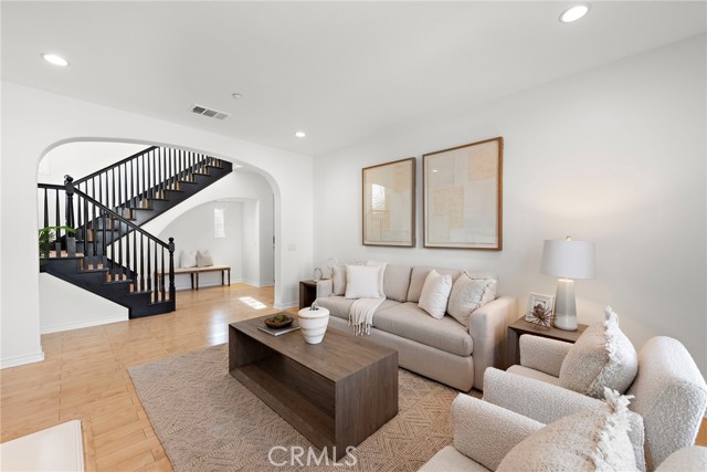 7988 Aldea Circle, Huntington Beach CA: https://media.crmls.org/medias/223ce25e-8fc3-4bfa-8ccd-88c75e1cba61.jpg