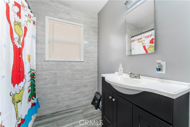 Detail Gallery Image 10 of 21 For 452 452 W Cornell Dr, Rialto,  CA 92376 - 3 Beds | 2 Baths