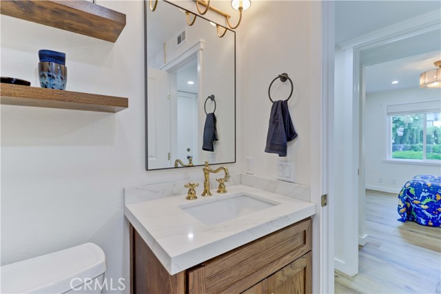 40 Lobelia, Rancho Santa Margarita CA: https://media.crmls.org/medias/223d99dd-6450-4d9f-b3c6-98c4a8e8e037.jpg