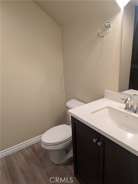 Detail Gallery Image 11 of 32 For 42945 Avenida Amistad, Temecula,  CA 92592 - 3 Beds | 2/1 Baths