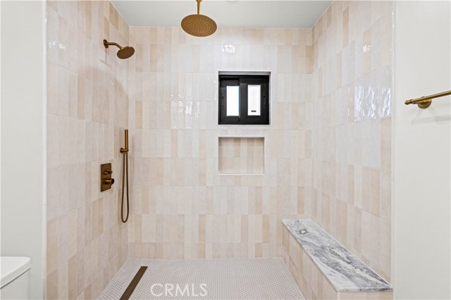 Detail Gallery Image 26 of 33 For 16245 Chatsworth St, Granada Hills,  CA 91344 - 3 Beds | 2/1 Baths