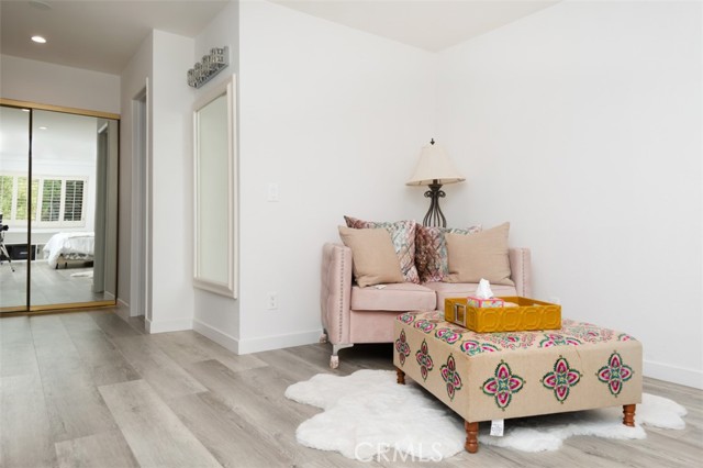 sitting area in master bedroom