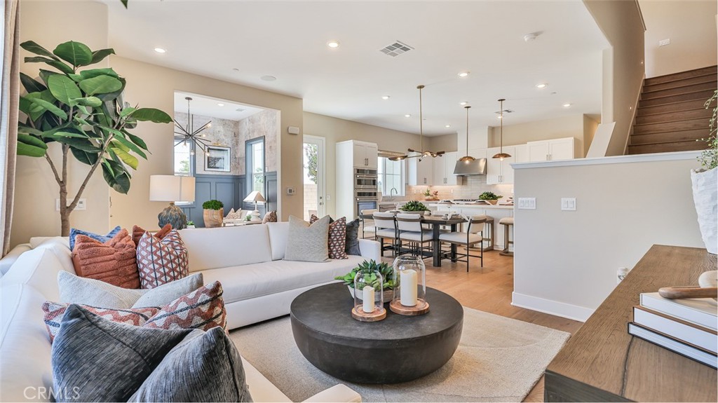 MLS #SR25265349 image #5