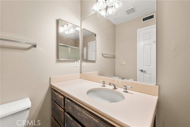 40376 Via Estrada, Murrieta CA: https://media.crmls.org/medias/223fac36-62d1-414d-acb2-3d38517f884c.jpg