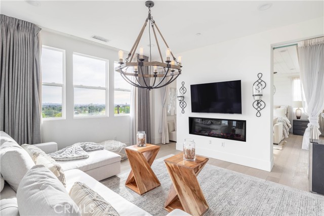 Detail Gallery Image 41 of 68 For 18804 Winnwood, Santa Ana,  CA 92705 - 5 Beds | 5 Baths