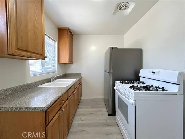 10914 EVans Street, Loma Linda CA: https://media.crmls.org/medias/2240efc9-0466-4b25-a8ad-8921a182e248.jpg