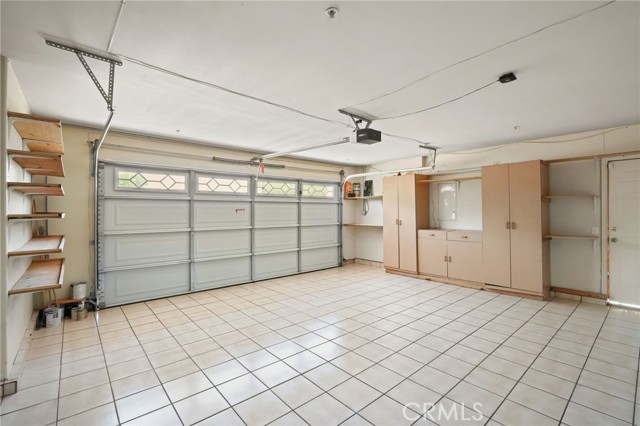 11833 Pendleton Street, Sun Valley CA: https://media.crmls.org/medias/22412b00-1118-4027-87f5-7379734879ef.jpg