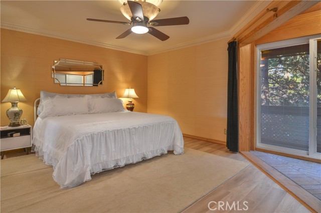 971 Grass Valley, Lake Arrowhead CA: https://media.crmls.org/medias/2241750a-fb05-418c-b921-d1624c8e13af.jpg