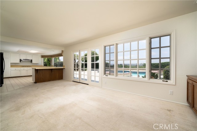Image 5 of 23 For 26611 Loma Verde