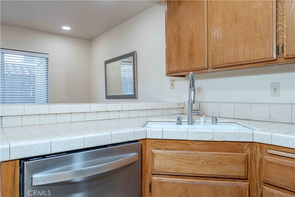 MLS #OC25269803 image #7