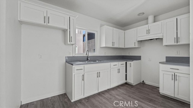 Detail Gallery Image 9 of 33 For 809 N Tamarind Ave, Compton,  CA 90220 - – Beds | – Baths
