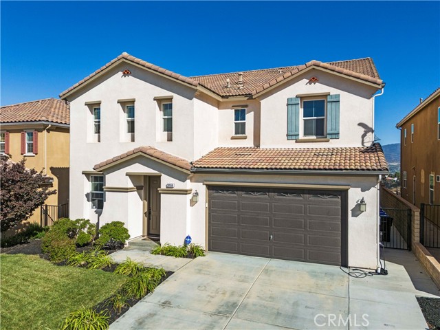 20556 Suzie Lane, Saugus CA: https://media.crmls.org/medias/22428206-8209-4e3d-8297-0abd7ee51e86.jpg