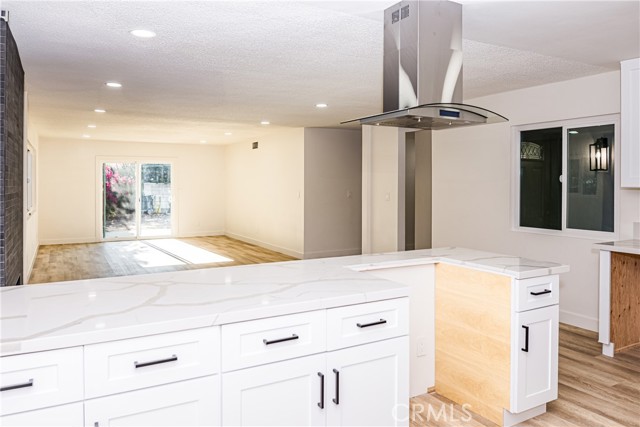 2983 N Alameda Avenue, San Bernardino CA: https://media.crmls.org/medias/22429266-d561-46fd-9f39-30c441f476da.jpg