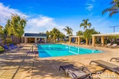 Detail Gallery Image 21 of 23 For 6501 Vanalden, Reseda,  CA 91335 - 4 Beds | 2 Baths