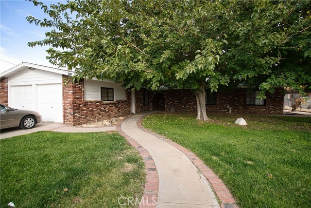 Detail Gallery Image 1 of 1 For 42710 42nd St, Lancaster,  CA 93536 - 3 Beds | 2 Baths