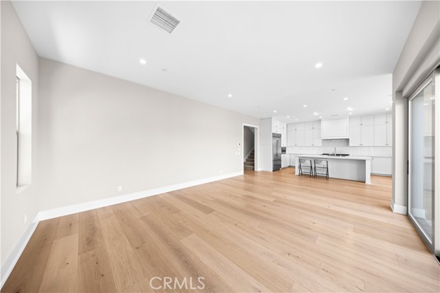 130 Mossvine, Irvine CA: https://media.crmls.org/medias/2244b2c7-59ab-4aad-83d4-df1972b17fbb.jpg