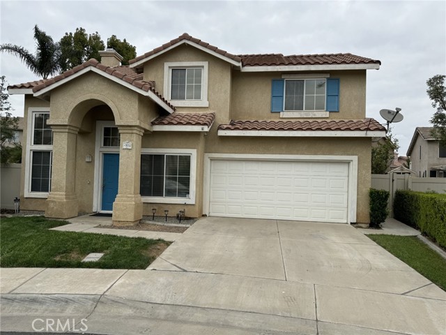 Detail Gallery Image 1 of 34 For 935 Mesa Alta Cir, Corona,  CA 92879 - 3 Beds | 2/1 Baths